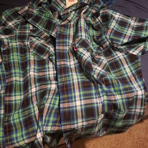 Levi shirt